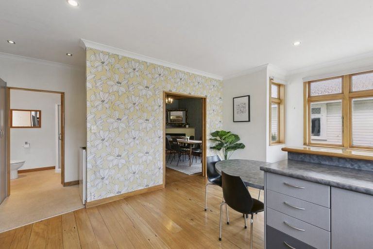 Photo of property in 255 The Parade, Island Bay, Wellington, 6023