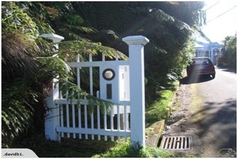 Photo of property in 3 Aylesbury Way, Karori, Wellington, 6012