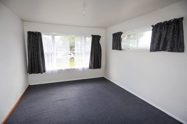 Photo of property in 12 Haslett Place, Upper Riccarton, Christchurch, 8041