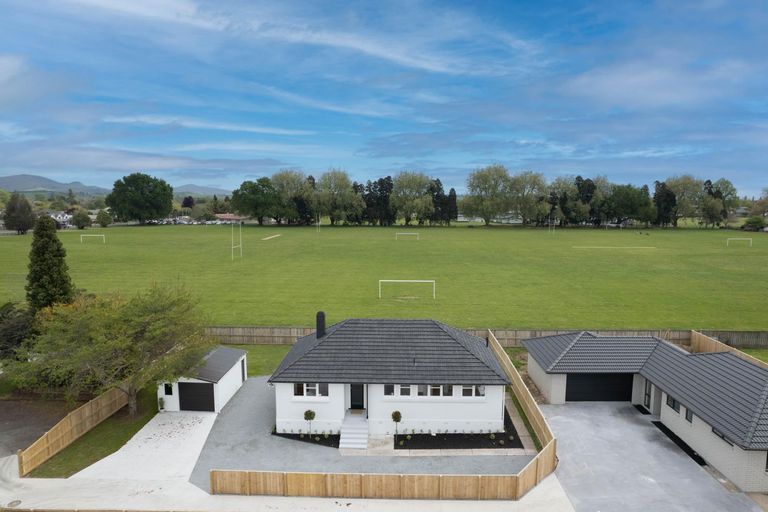 Photo of property in 16 Kowhai Street, Tuakau, 2121