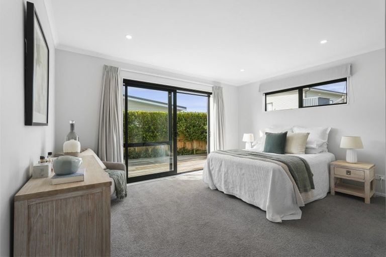 Photo of property in 5 Kuku Avenue, Red Beach, 0932