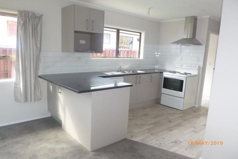 Photo of property in 2/54 Stanaway Street, Hillcrest, Auckland, 0627