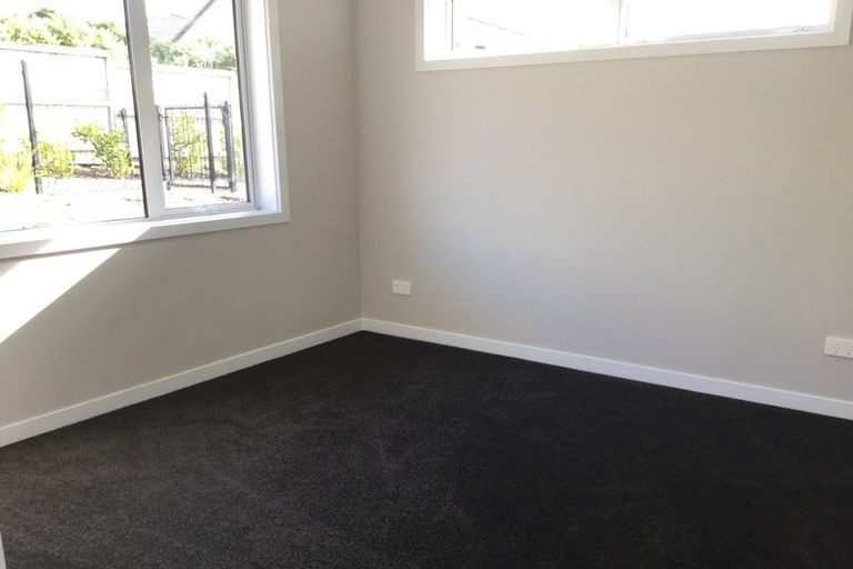 Photo of property in 20 Ridgeview Close, Red Beach, 0932