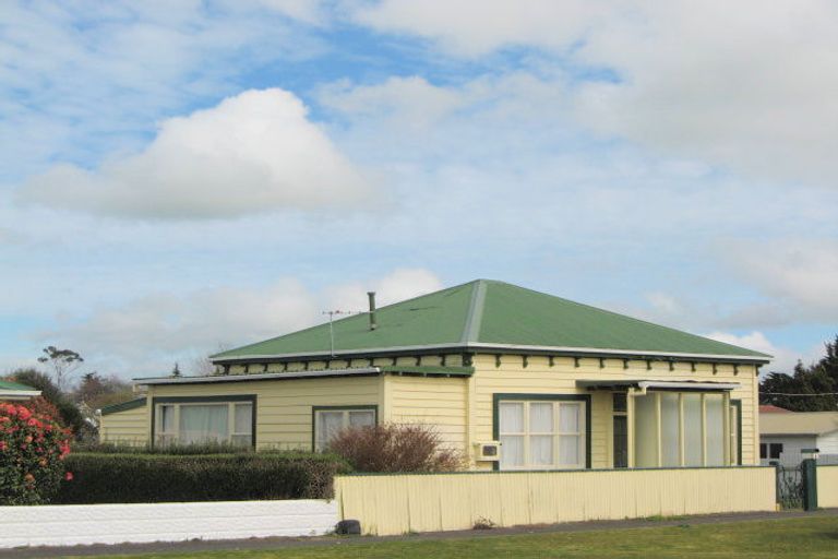 Photo of property in 1 Romeo Street, Stratford, 4332