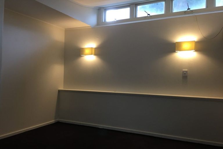 Photo of property in 3/25 Farm Road, Northland, Wellington, 6012