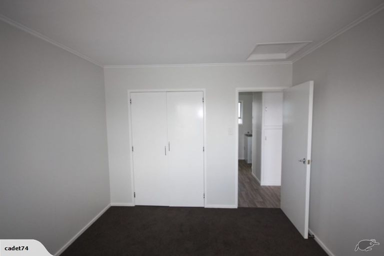 Photo of property in 64a Clayburn Road, Glen Eden, Auckland, 0602