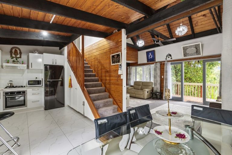 Photo of property in 9 Poplar Road, Stanmore Bay, Whangaparaoa, 0932