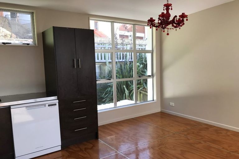 Photo of property in 306u4 Evans Bay Parade, Hataitai, Wellington, 6021