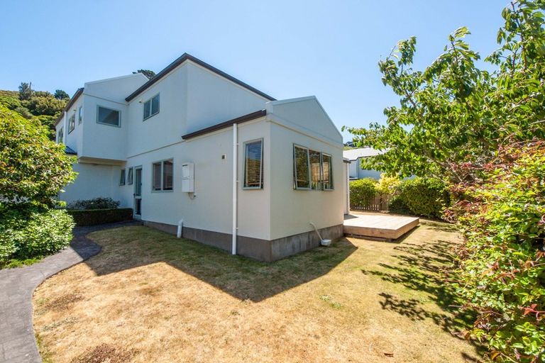 Photo of property in 19 Chippenham Grove, Churton Park, Wellington, 6037