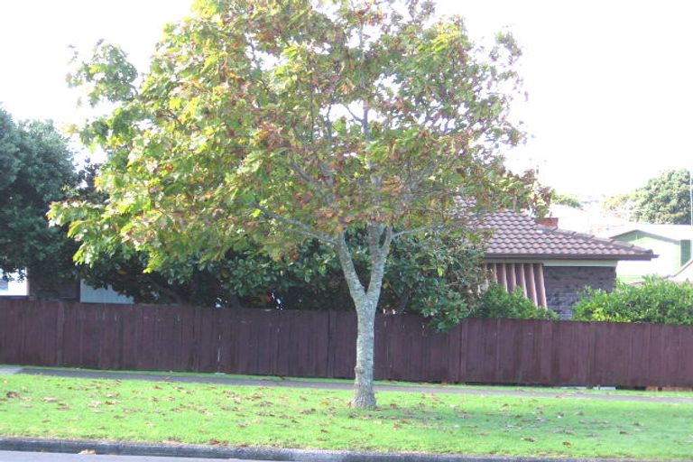 Photo of property in 1/280 Bucklands Beach Road, Bucklands Beach, Auckland, 2012