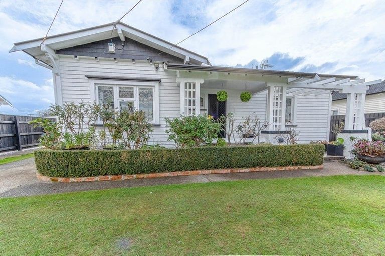 Photo of property in 18 Godwin Crescent, College Estate, Whanganui, 4500