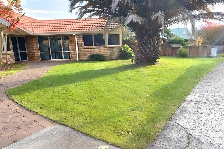 Photo of property in 11 Ayrshire Drive, Grandview Heights, Hamilton, 3200