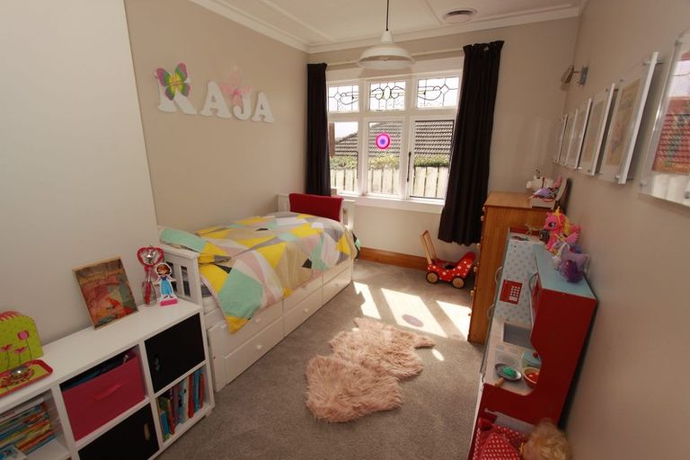 Photo of property in 9 Chesterton Street, Johnsonville, Wellington, 6037