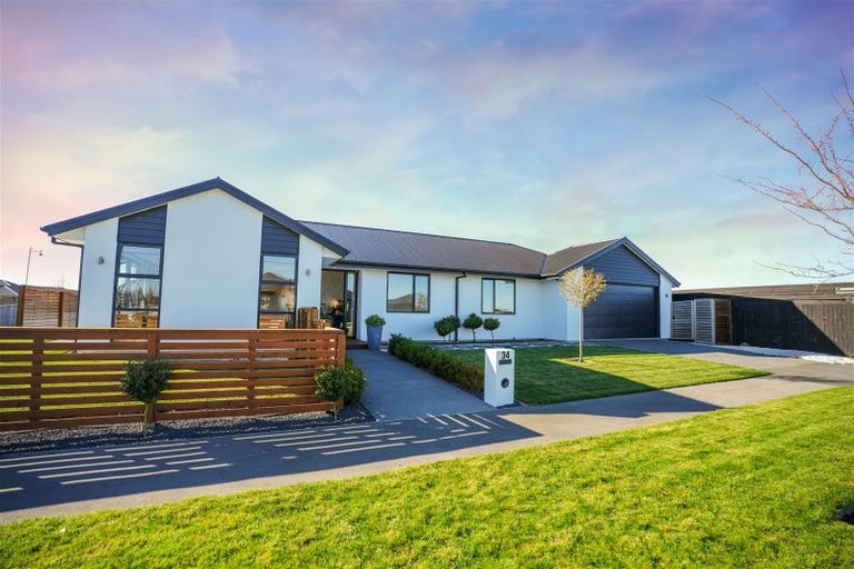 Photo of property in 34 Bill Harvey Drive, Halswell, Christchurch, 8025