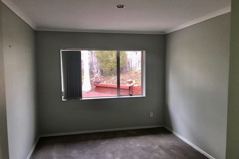Photo of property in 22 Ruze Vida Drive, Massey, Auckland, 0614