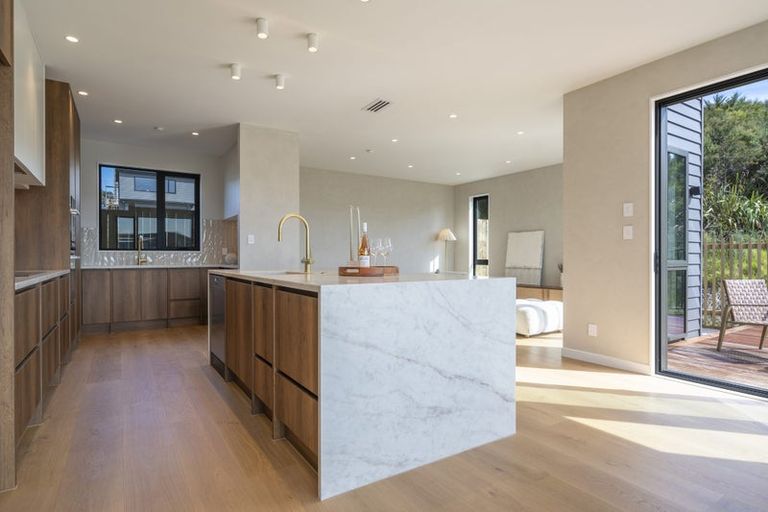 Photo of property in 52 Streamview Way, Long Bay, Auckland, 0630