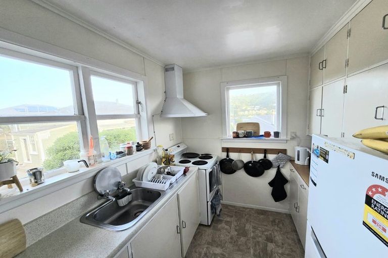 Photo of property in 84 Tiber Street, Island Bay, Wellington, 6023