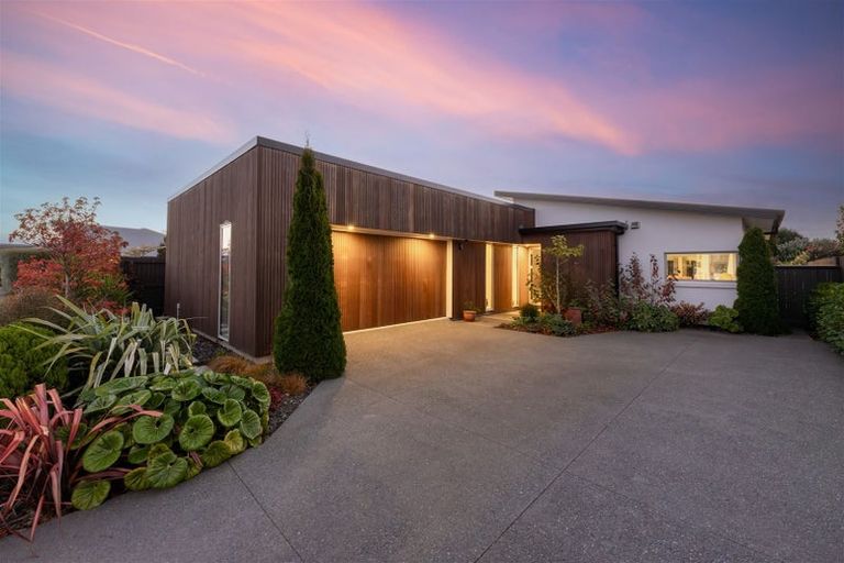 Photo of property in 33 Hamill Road, Halswell, Christchurch, 8025