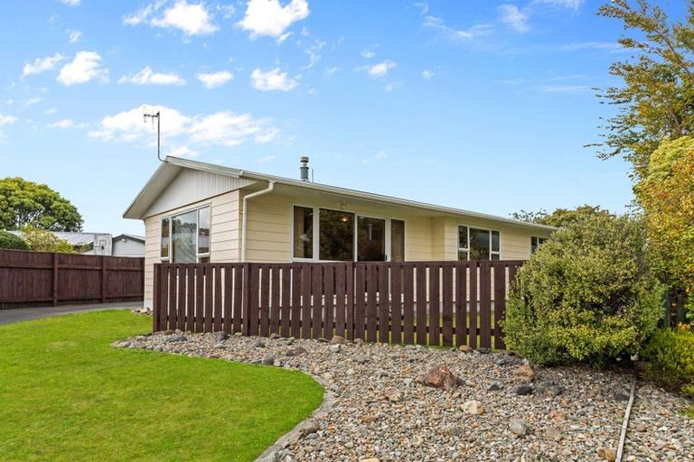 Photo of property in 24 Cecil Place, Cloverlea, Palmerston North, 4412