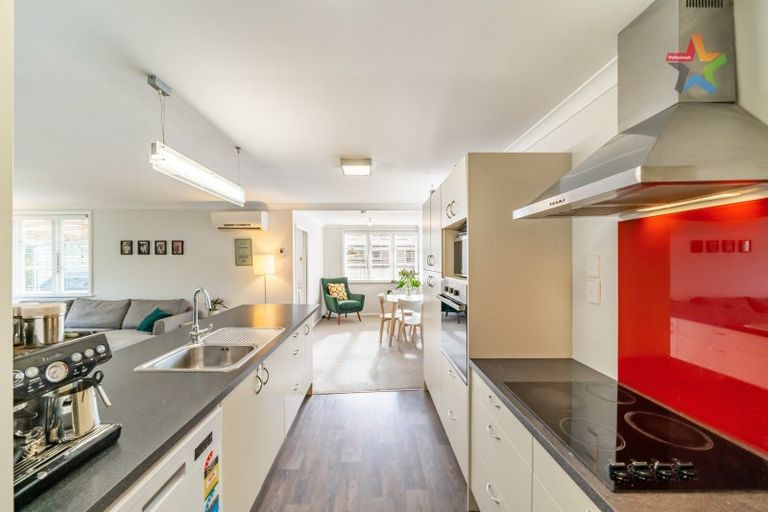 Photo of property in 1 Waldie Grove, Avalon, Lower Hutt, 5011