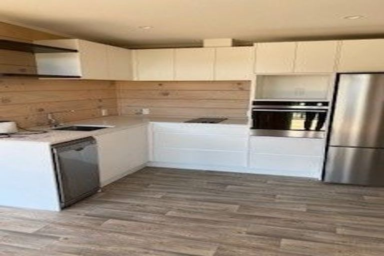 Photo of property in 12 Dallinghoe Crescent, Milford, Auckland, 0620