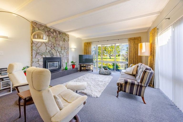 Photo of property in 104 Freyberg Avenue, Tamatea, Napier, 4112