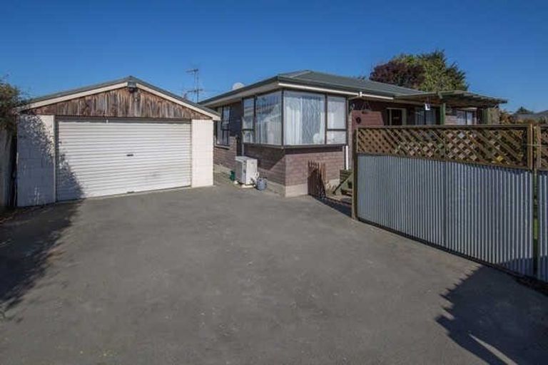 Photo of property in 2/33 Tower Street, Hornby, Christchurch, 8042