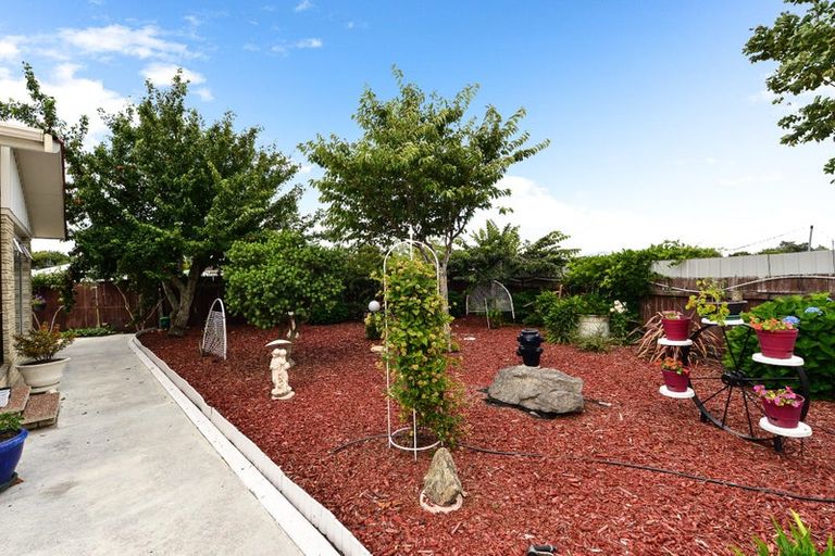 Photo of property in 27 Yvonne Street, Melville, Hamilton, 3206