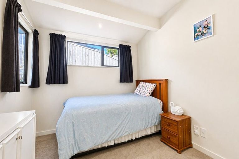 Photo of property in 1c Pollen Street, Johnsonville, Wellington, 6037