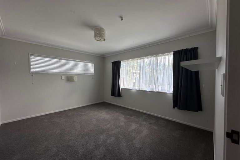 Photo of property in 2/12 Pemberton Crescent, Greerton, Tauranga, 3112