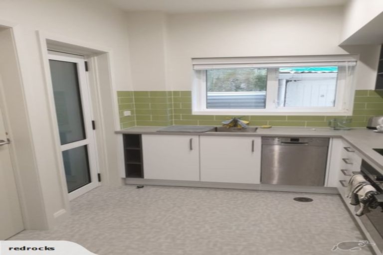 Photo of property in Fountain Court, 48u9 Oriental Parade, Oriental Bay, Wellington, 6011