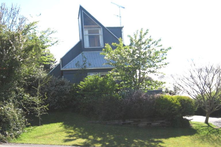 Photo of property in 16 Brunette Drive, Acacia Bay, Taupo, 3330
