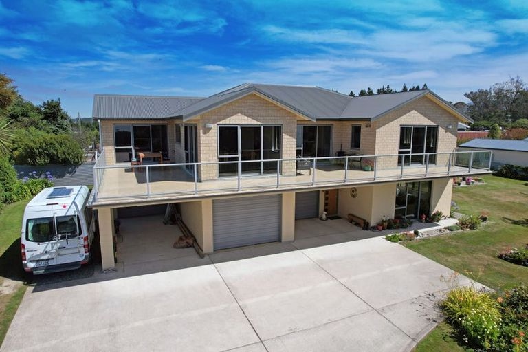 Photo of property in 11 Oakham Street, Hampden, 9410