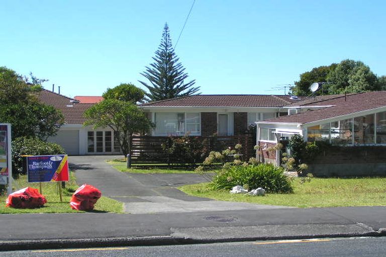 Photo of property in 2/53 Church Street, Northcote Point, Auckland, 0627