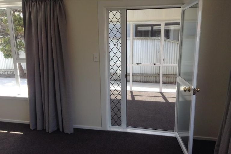 Photo of property in 46 Pacific Road, North New Brighton, Christchurch, 8083