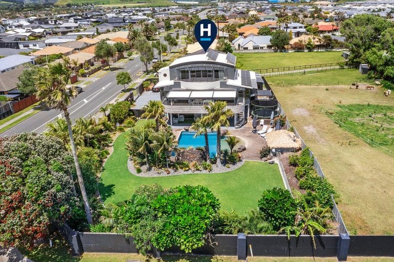 Photo of property in 4a Sandhurst Drive, Papamoa Beach, Papamoa, 3118