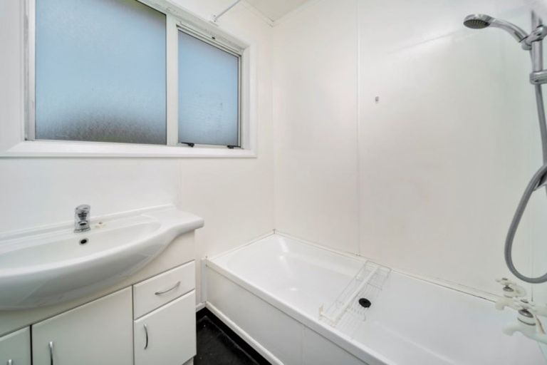 Photo of property in 130 Miranda Street, Stratford, 4332