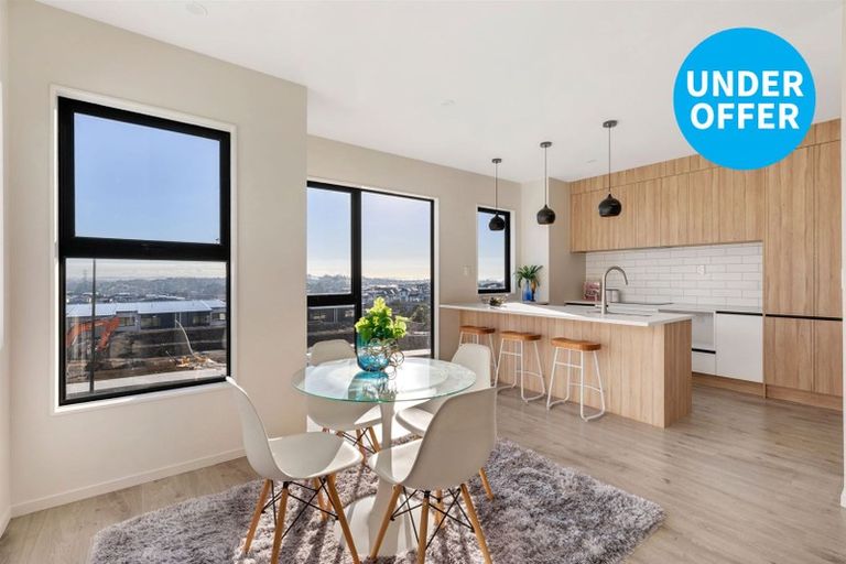 Photo of property in 9 Paina Crescent, Massey, Auckland, 0614