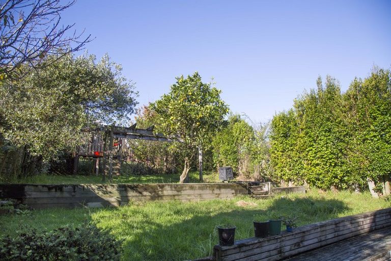 Photo of property in 26 Richards Avenue, Forrest Hill, Auckland, 0620