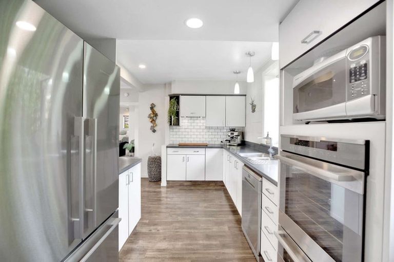 Photo of property in 11a Larch Place, Casebrook, Christchurch, 8051