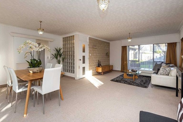 Photo of property in 11 Jamell Place, Avonhead, Christchurch, 8042