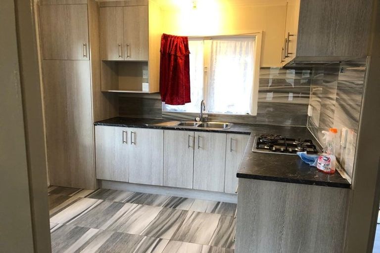 Photo of property in 12 Rogers Road, Manurewa, Auckland, 2102