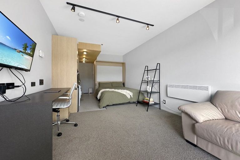 Photo of property in Vedado Apartments, 208/41u Hopper Street, Mount Cook, Wellington, 6011