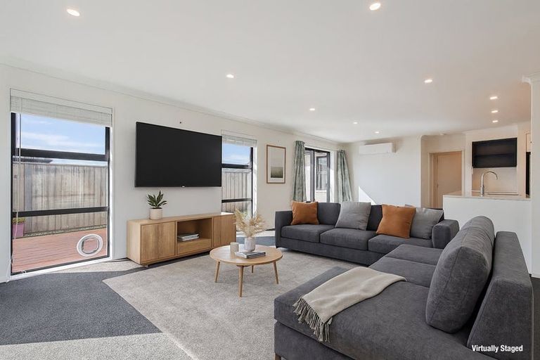 Photo of property in 82a Watkins Drive, Rangiora, 7400