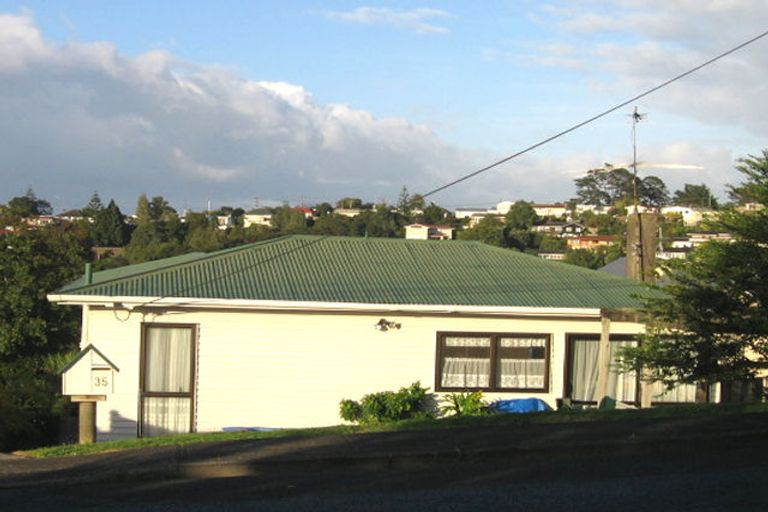Photo of property in 35a Monarch Avenue, Hillcrest, Auckland, 0627