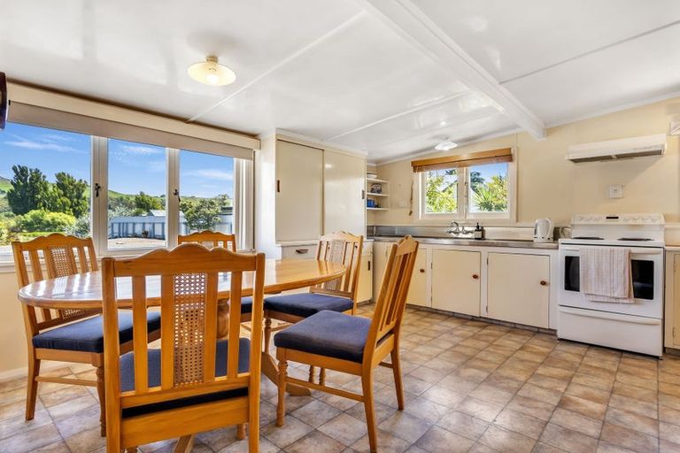 Photo of property in 36 Airini Road, Waimarama, Havelock North, 4294