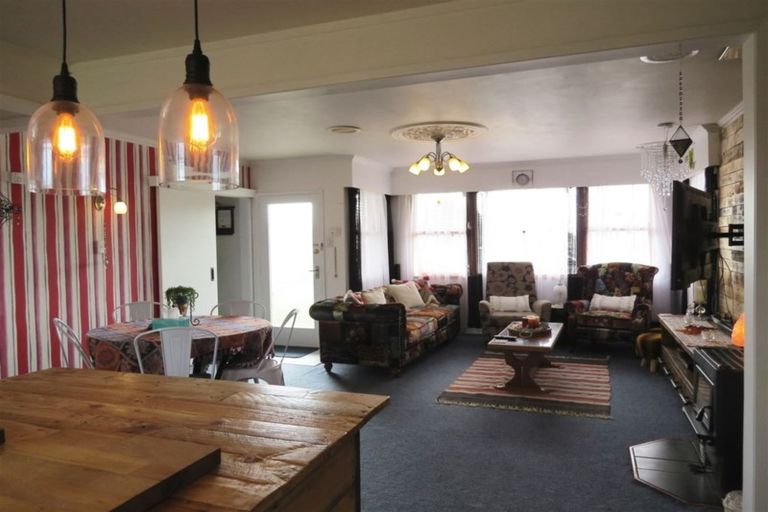 Photo of property in 32 Harris Street, Te Puke, 3119