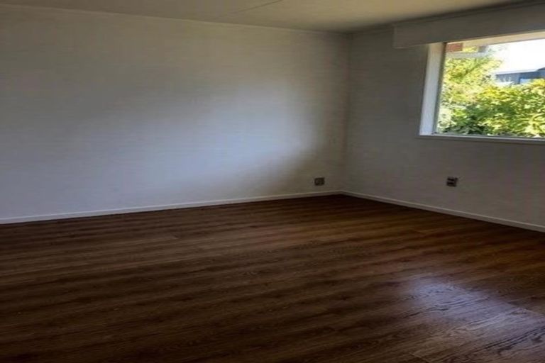 Photo of property in 184/84a Greenslade Crescent, Northcote, Auckland, 0627