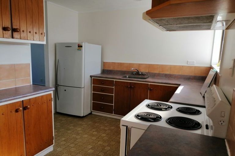 Photo of property in 8 Colonial Place, Kelvin Grove, Palmerston North, 4414