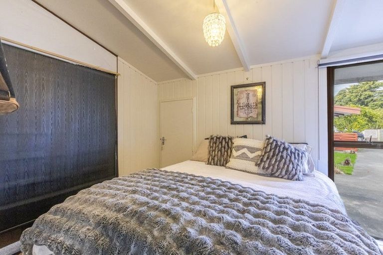 Photo of property in 2/2 Gloucester Street, Taradale, Napier, 4112